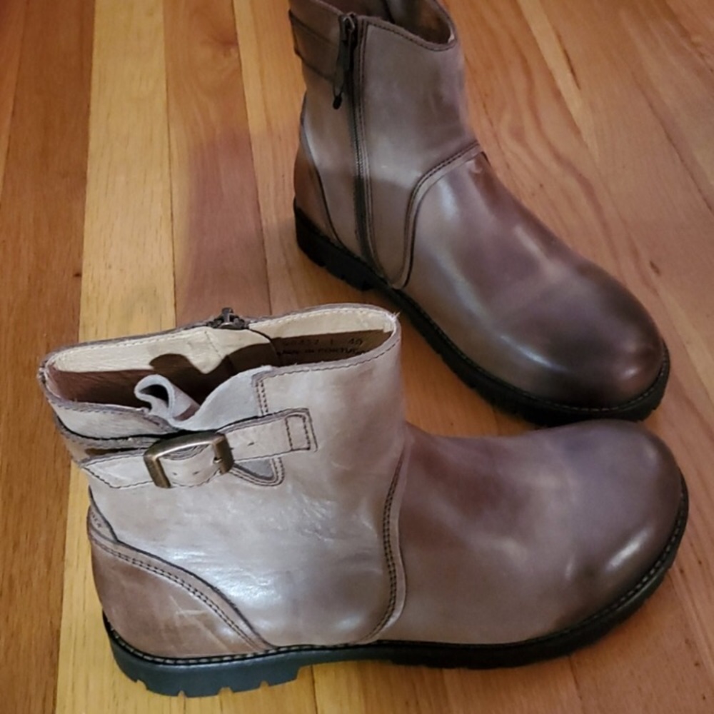 Birkenstock women’s ankle boots size 10